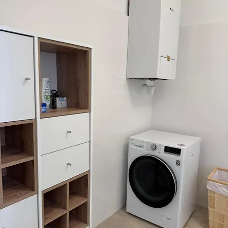 Stilvolles Zentrales Apartment Im Schoensten Bezirk Wiens - Free Parking Exterior photo