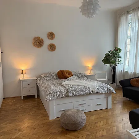 Stilvolles Zentrales Apartment Im Schoensten Bezirk Wiens - Free Parking Exterior photo