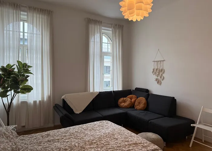 Stilvolles Zentrales Apartment Im Schoensten Bezirk Wiens - Free Parking